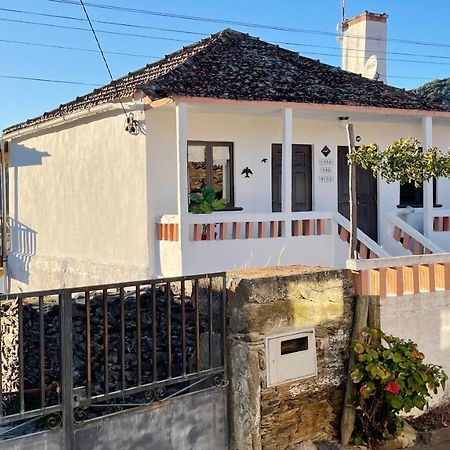 My Grandmas A Casa Das Avos Vale de Figueira Exterior photo